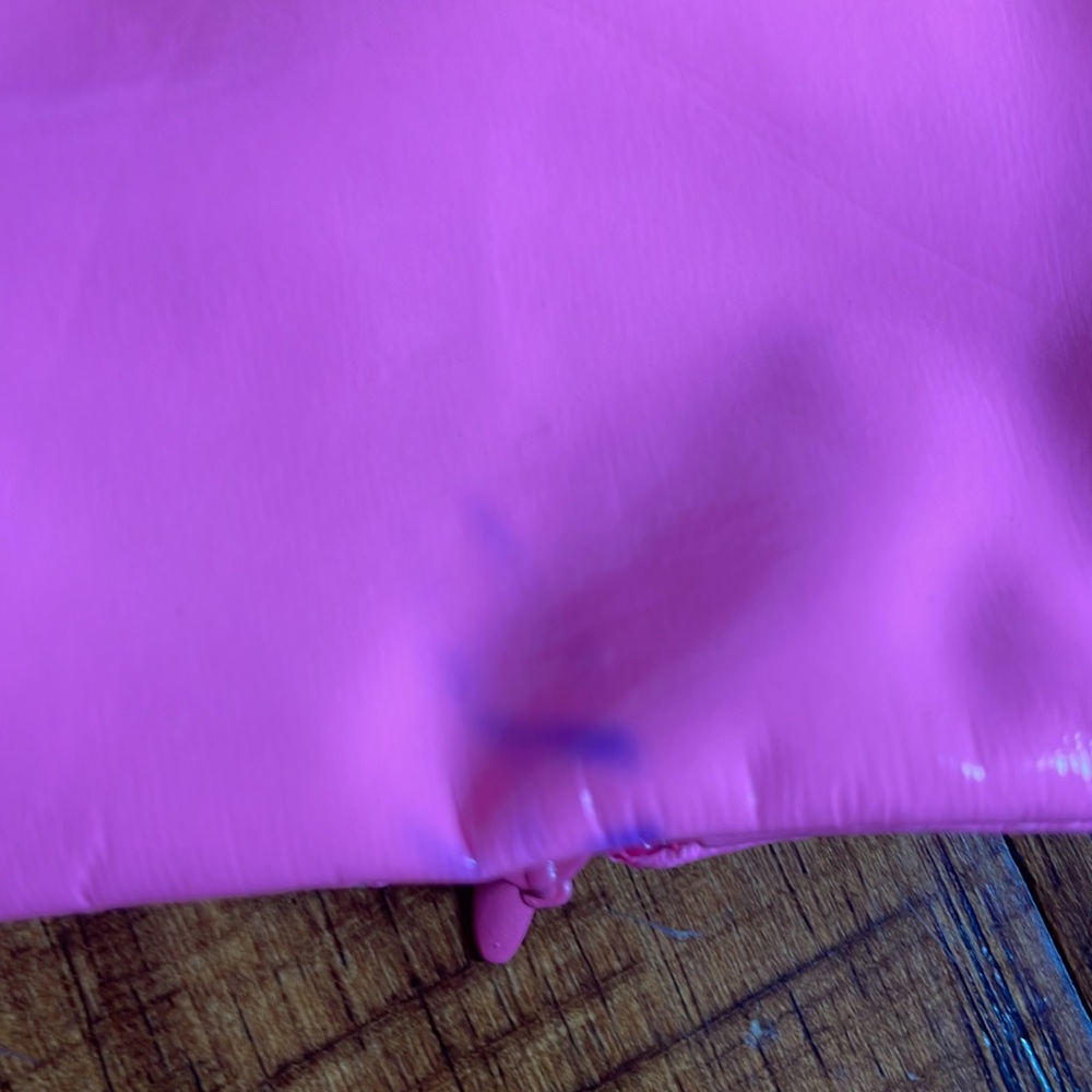faux latex pink skirt - Picture 6 of 7